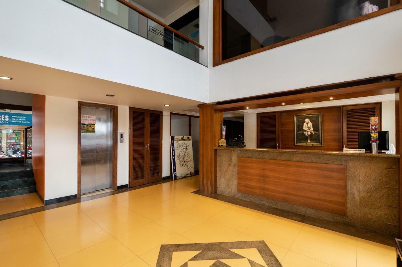 Oyo 44695 Hotel Mango Sawantwadi Exteriör bild